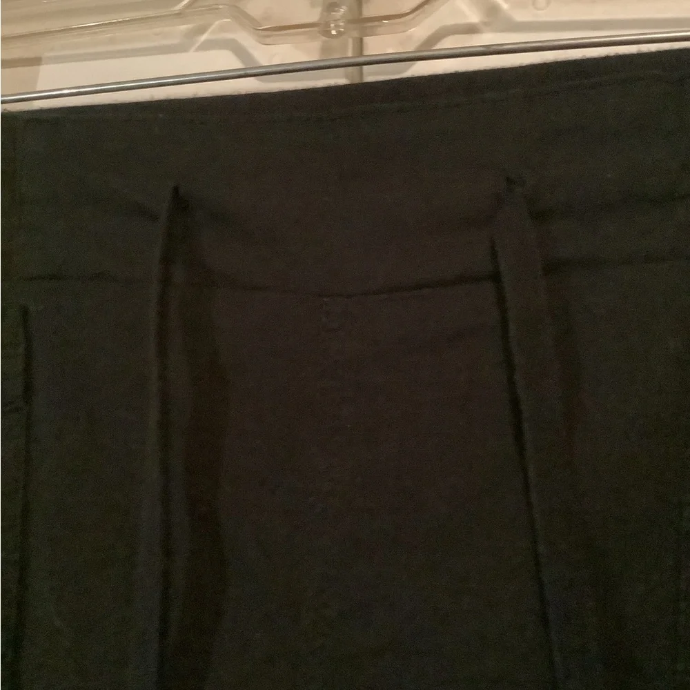 one 5 one Black Capris - Picture 4 of 8